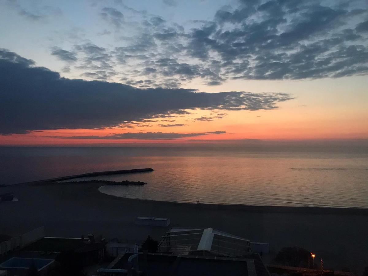 Faleza Nord Sea View Apartment Köstence Dış mekan fotoğraf